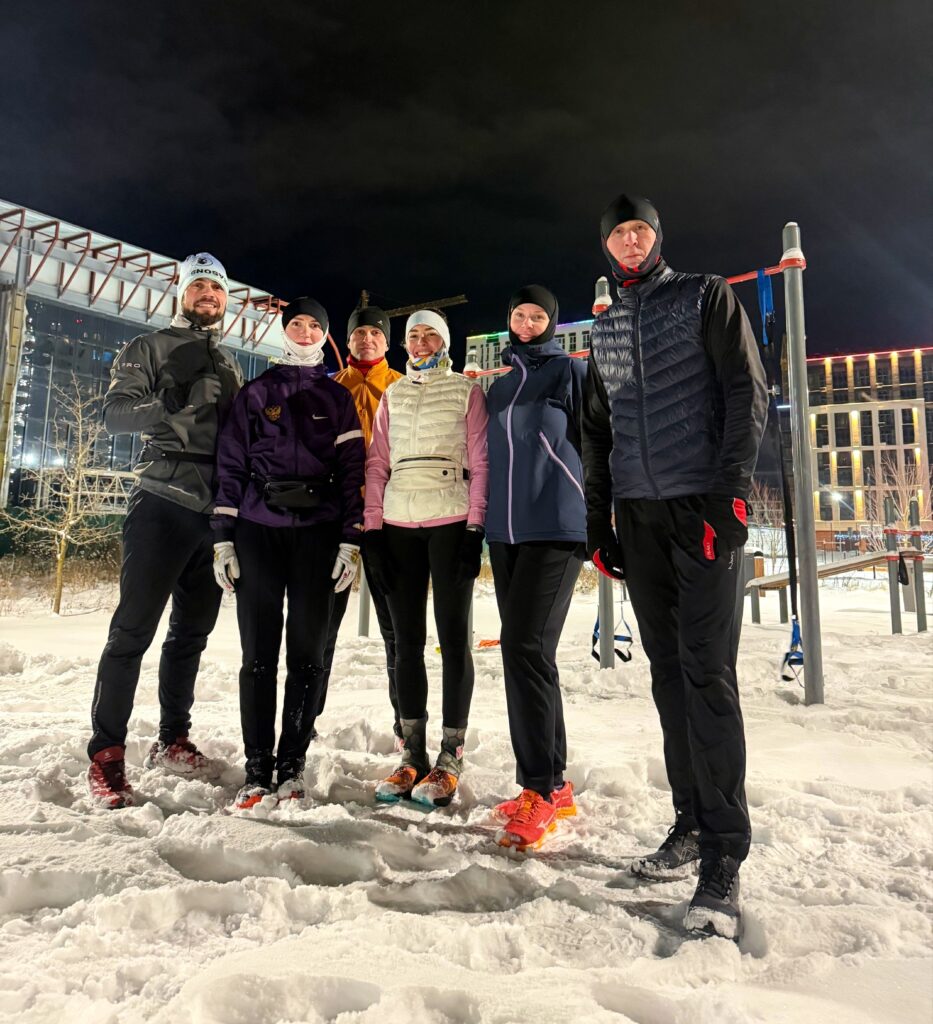 Бег и петли TRX: круговая тренировка группы RUN4FUN